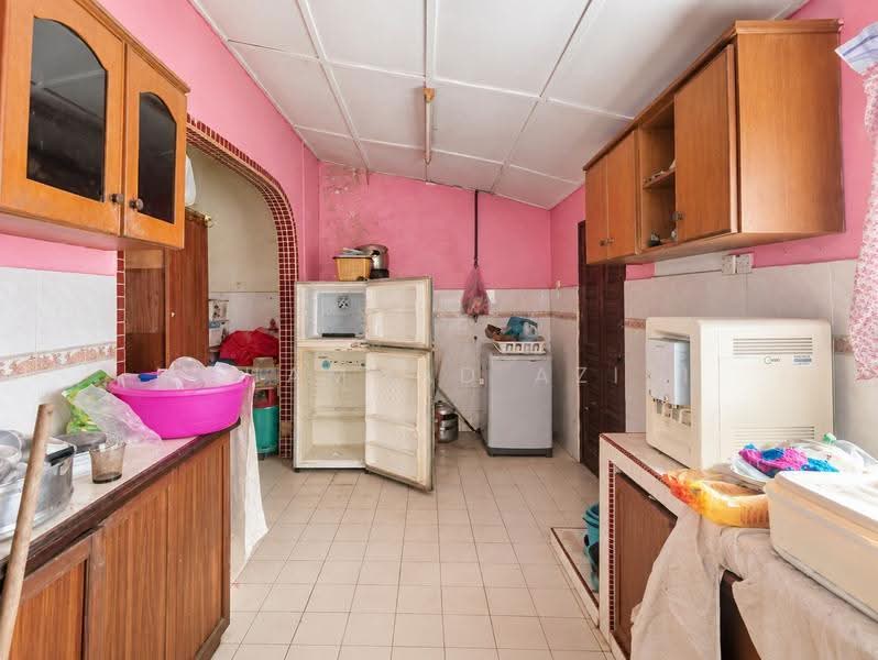 1-storey Terraced House for Sale in Taman Seri Mahkota Aman (Kuantan) - Mohammad Azizi - PropertyGuru.com.my