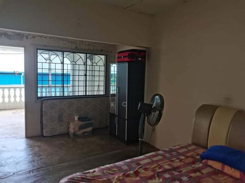 2-storey Terraced House for Sale in Taman Usaha Jaya (Kepong) - KC Woo - Bedroom - PropertyGuru.com.my