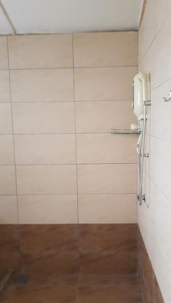 Rumah Teres 2-Tingkat untuk Disewa di BANDAR PUCHONG JAYA (Puchong) - Alex Yip - Bathroom - PropertyGuru.com.my