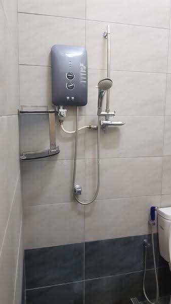 Rumah Teres 2-Tingkat untuk Disewa di BANDAR PUCHONG JAYA (Puchong) - Alex Yip - Bathroom - PropertyGuru.com.my