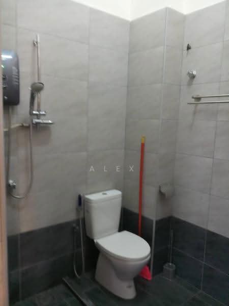 Rumah Teres 2-Tingkat untuk Disewa di BANDAR PUCHONG JAYA (Puchong) - Alex Yip - Bathroom - PropertyGuru.com.my