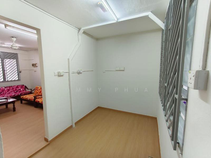 2-storey Terraced House for Rent in Taman Johor Jaya (Johor Bahru) - Tommy Phua - Living Room - PropertyGuru.com.my