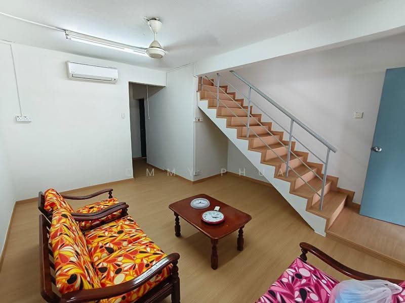 2-storey Terraced House for Rent in Taman Johor Jaya (Johor Bahru) - Tommy Phua - Living Room - PropertyGuru.com.my