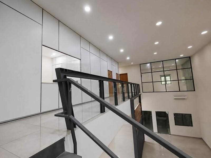 Warehouse for Rent in Puncak Alam (Selangor) - Alex Lee - Interior - PropertyGuru.com.my