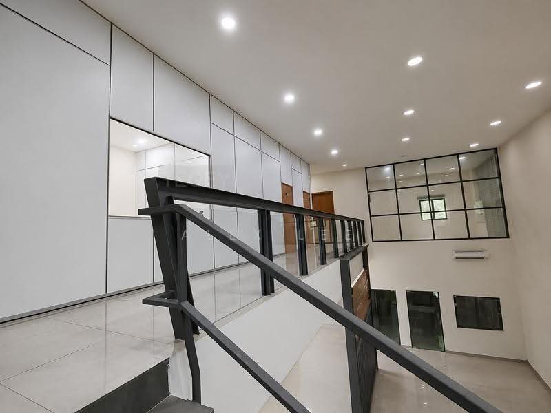 Warehouse for Rent in Puncak Alam (Selangor) - Alex Lee - Interior - PropertyGuru.com.my