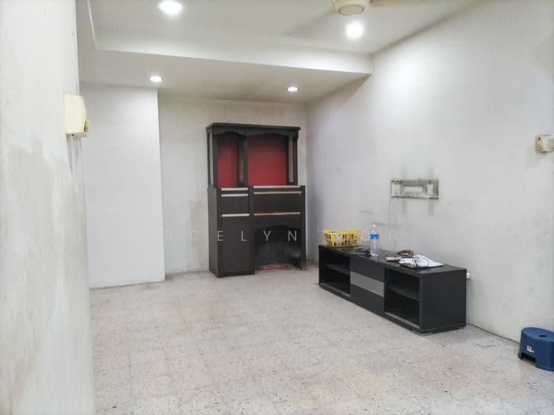 Rumah Teres 2-Tingkat untuk Dijual di Sri Petaling (Kuala Lumpur) - Jocelyn Koh - Living Room - PropertyGuru.com.my