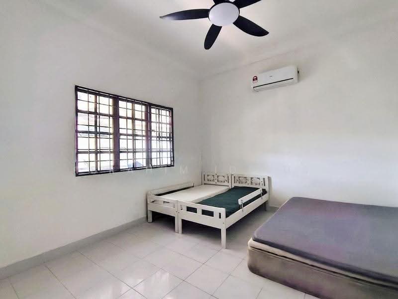 Rumah Berkembar untuk Dijual di Sungai Buloh (Selangor) - Ibrahim Iderus - Bedroom - PropertyGuru.com.my