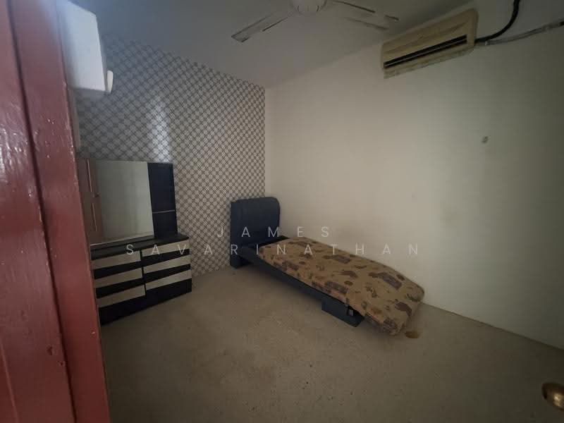 Terraced House for Sale in Batu 9 (Cheras) - James Savarinathan - Bedroom - PropertyGuru.com.my