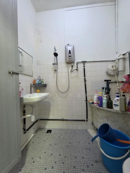 1-storey Terraced House for Rent in Taman Ehsan (Kepong) - Amy Yap - Bathroom - PropertyGuru.com.my