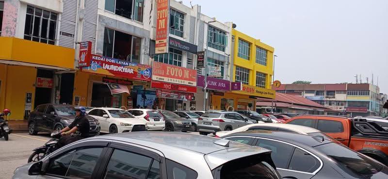 Shop for Rent in Bandar Puteri Puchong (Puchong) - Josh Chong - Exterior - PropertyGuru.com.my