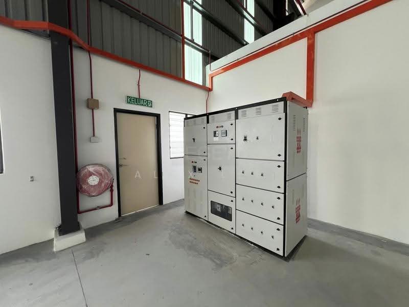 Warehouse for Rent in Puncak Alam (Selangor) - Alex Lee - Interior - PropertyGuru.com.my