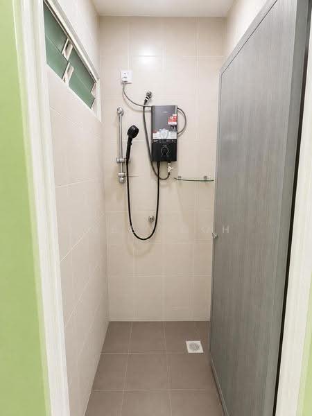 1-storey Terraced House for Rent in Hijauan Valdor (Sungai Jawi) - Abbey Goh - Bathroom - PropertyGuru.com.my