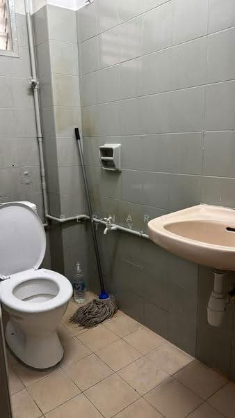 Rumah Teres 2-Tingkat untuk Dijual di Usj 11 (Subang Jaya) - Bernard Tay - Bathroom - PropertyGuru.com.my