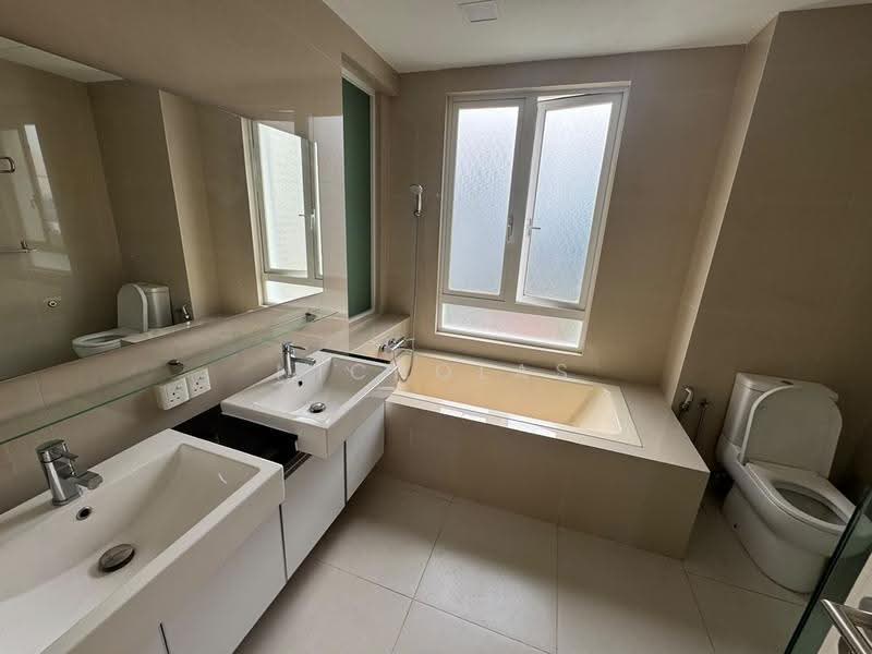 Kondominium untuk Disewa di The Park Residences 1 - Nicholas Ooi - Bathroom - PropertyGuru.com.my