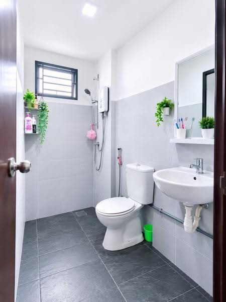 Rumah Teres 1-Tingkat untuk Dijual di Taman Universiti (Skudai) - Chloe Lai - Bathroom - PropertyGuru.com.my