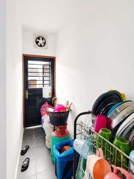 Rumah Teres 1-Tingkat untuk Dijual di Taman Universiti (Skudai) - Chloe Lai - Entrance - PropertyGuru.com.my