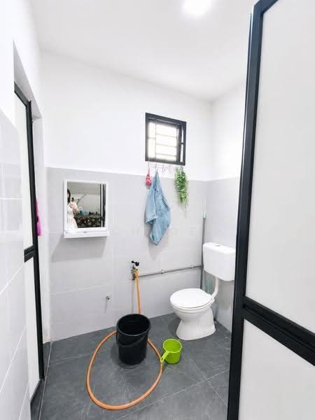 Rumah Teres 1-Tingkat untuk Dijual di Taman Universiti (Skudai) - Chloe Lai - Bathroom - PropertyGuru.com.my