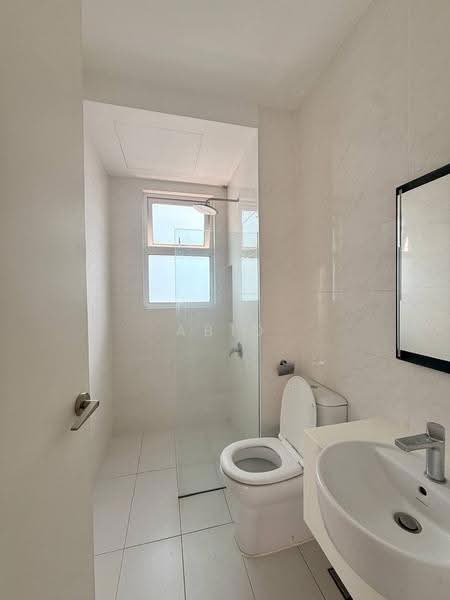 Kediaman Servis untuk Dijual di Clarita Tower @ Eco Sky - Abid Sabarudin - Bathroom - PropertyGuru.com.my