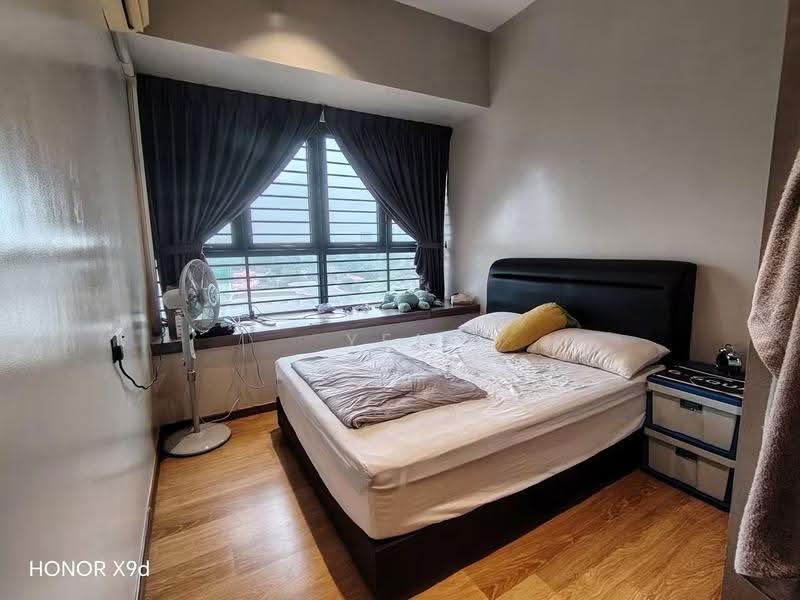 Condominium for Sale at Bay Point @ Country Garden Danga Bay - Yen Ma - Bedroom - PropertyGuru.com.my
