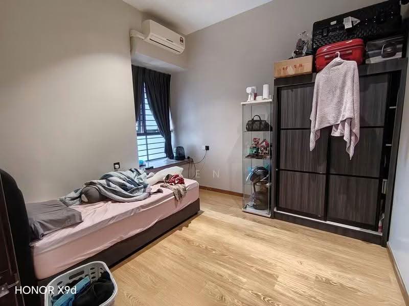 Condominium for Sale at Bay Point @ Country Garden Danga Bay - Yen Ma - Bedroom - PropertyGuru.com.my