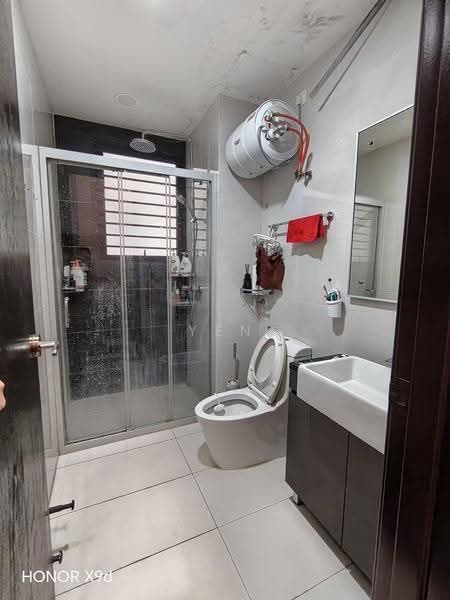 Condominium for Sale at Bay Point @ Country Garden Danga Bay - Yen Ma - PropertyGuru.com.my