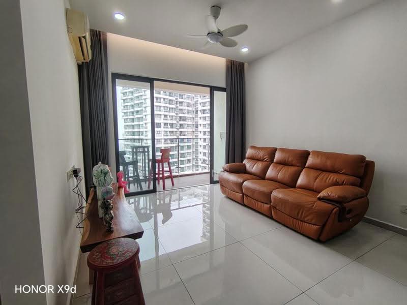 Condominium for Sale at Amberside @ Country Garden Danga Bay - Yen Ma - Living Room - PropertyGuru.com.my