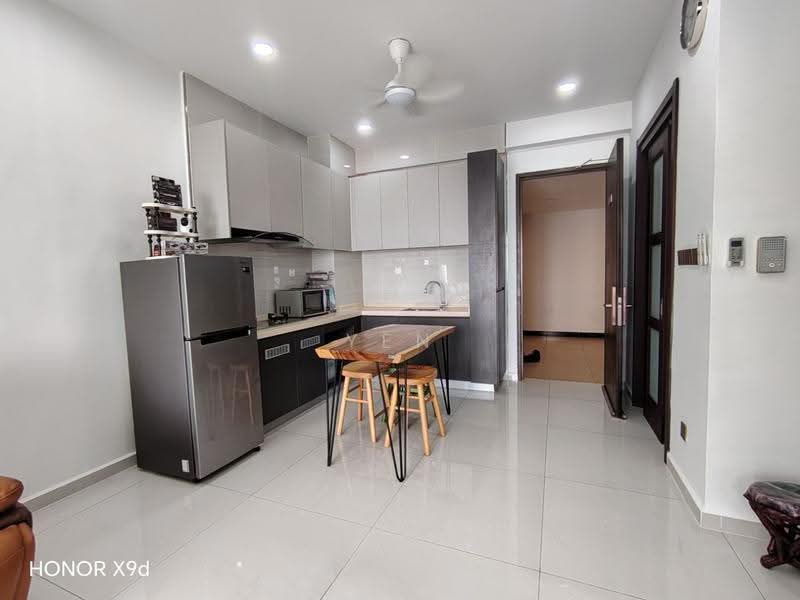 Condominium for Sale at Amberside @ Country Garden Danga Bay - Yen Ma - Kitchen - PropertyGuru.com.my