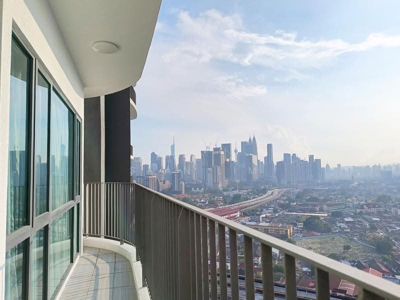 Kediaman Servis untuk Disewa di Datum Jelatek Residence - Sean Lim - Balcony - PropertyGuru.com.my