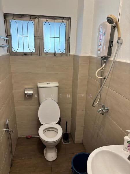2-storey Terraced House for Rent in SS2 (Petaling Jaya) - Carmen Yap - Bathroom - PropertyGuru.com.my