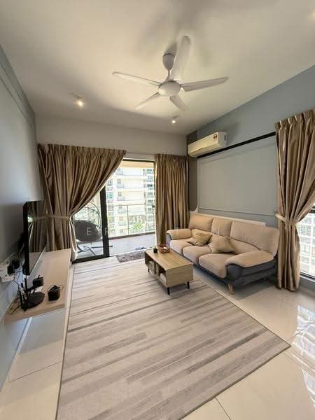 Condominium for Rent at Bay Point @ Country Garden Danga Bay - Eric Tan - Living Room - PropertyGuru.com.my