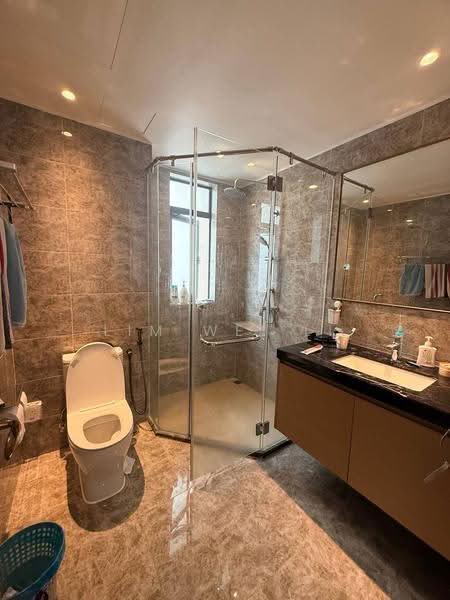 Kondominium untuk Disewa di R&F Princess Cove Phase 2-Seine Region - Lim Wei Li - Bathroom - PropertyGuru.com.my