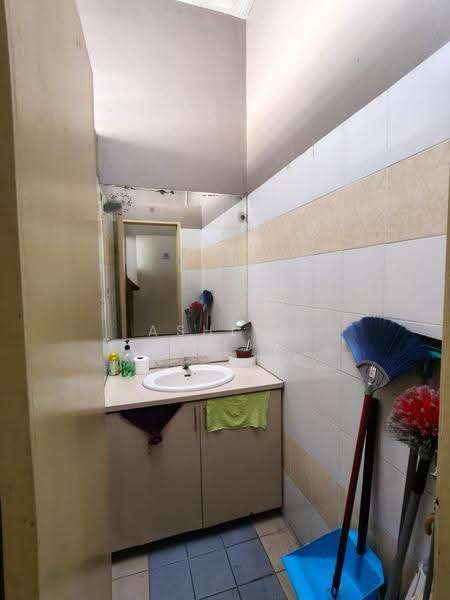 Semi-D Factory for Sale in Mak Mandin (Butterworth) - Ashley Tan - Bathroom - PropertyGuru.com.my