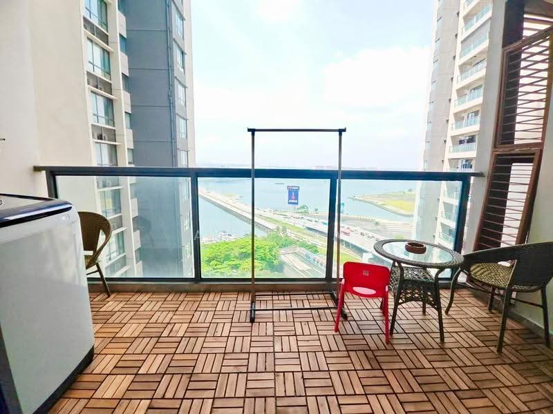 Service Residence for Rent at R&F Princess Cove Phase 1 - APRILIA CHAYADI - Balcony - PropertyGuru.com.my