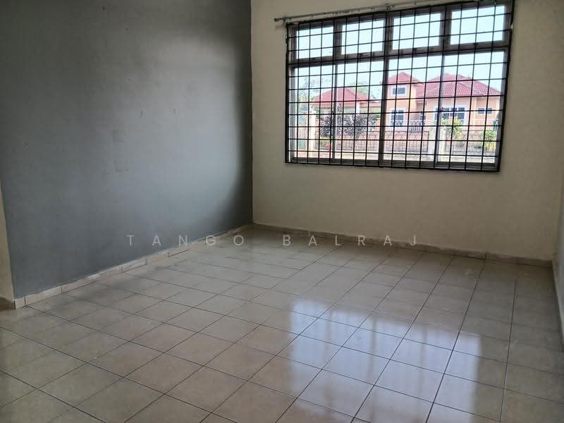 Bungalow House for Rent in Idaman Villa (Labu) - Tango Balraj - Interior - PropertyGuru.com.my