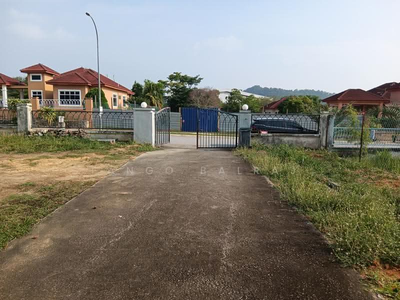 Bungalow House for Rent in Idaman Villa (Labu) - Tango Balraj - Exterior - PropertyGuru.com.my