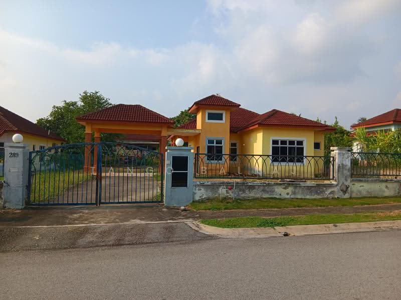 Bungalow House for Rent in Idaman Villa (Labu) - Tango Balraj - Exterior - PropertyGuru.com.my