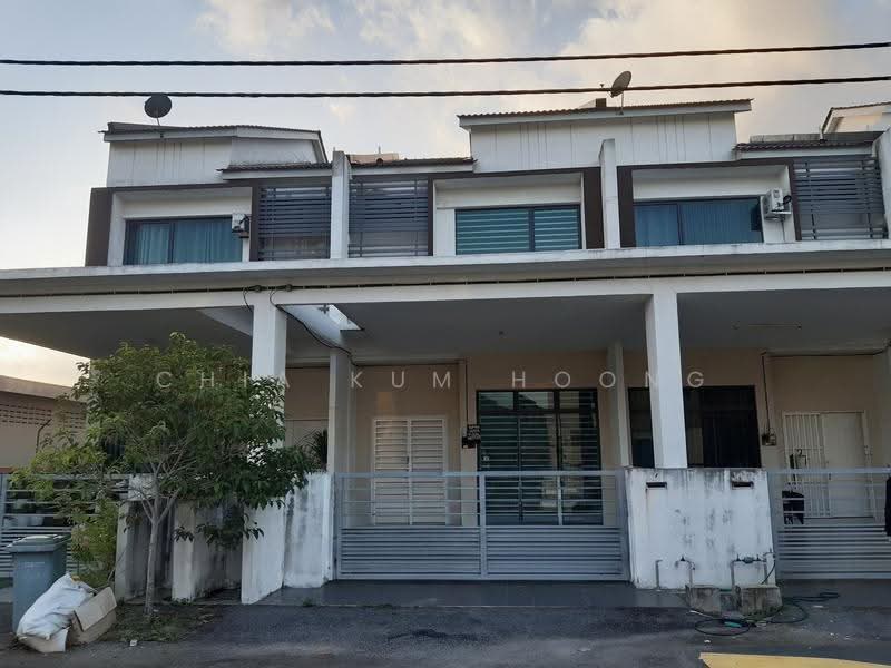 Rumah Teres 2-Tingkat untuk Dijual di Bandar Indera Mahkota (Kuantan) - CHIA KUM HOONG - Exterior - PropertyGuru.com.my