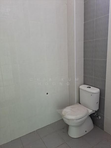 Rumah Teres 2-Tingkat untuk Dijual di Bandar Indera Mahkota (Kuantan) - CHIA KUM HOONG - Bathroom - PropertyGuru.com.my