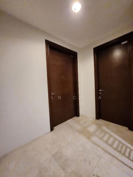Condominium for Sale at Hampshire Residences - Alvin Chua - Corridor - PropertyGuru.com.my