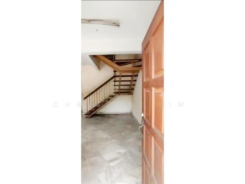 Rumah Teres 2-Tingkat untuk Dijual di Usj 3 (Subang Jaya) - Christine Lim - Entrance - PropertyGuru.com.my
