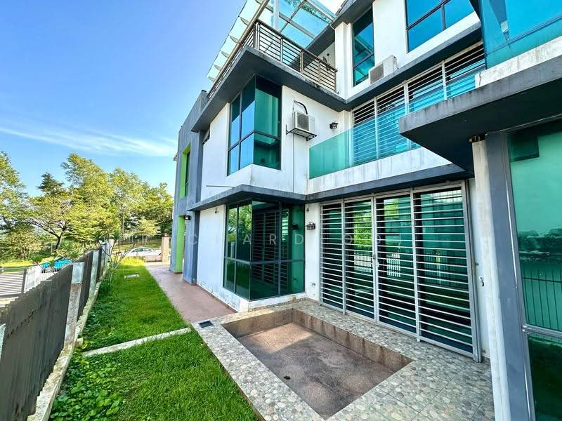 Semi-Detached House for Sale in Bandar Country Homes (Rawang) - Richard Ooi - Exterior - PropertyGuru.com.my