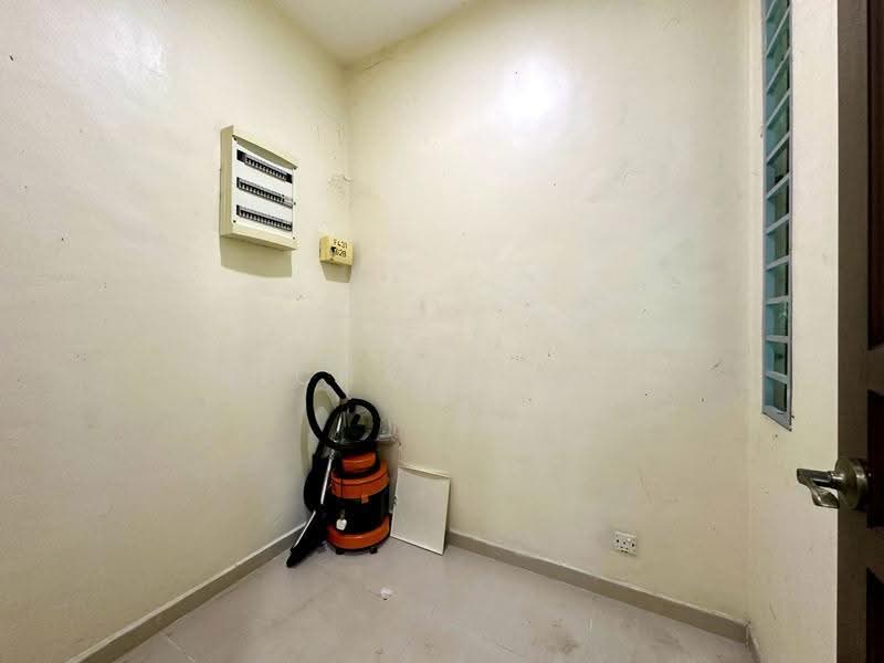 Semi-Detached House for Sale in Bandar Country Homes (Rawang) - Richard Ooi - Interior - PropertyGuru.com.my