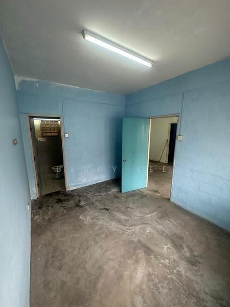 Rumah Flat untuk Disewa di Taman Bukit Kenangan - Benny Lee - Bathroom - PropertyGuru.com.my