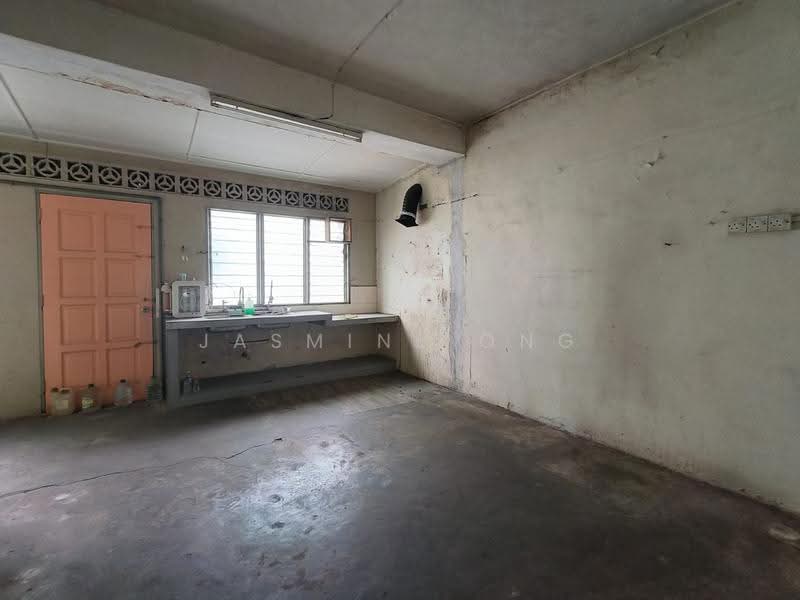 2-storey Terraced House for Sale in Taman Kepong (Kepong) - Jasmine Ong - Kitchen - PropertyGuru.com.my
