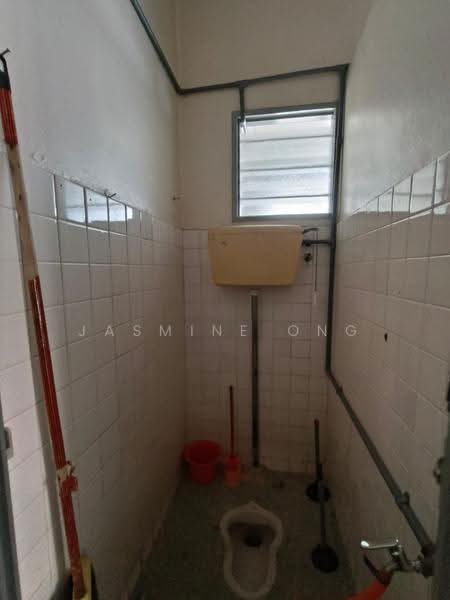 2-storey Terraced House for Sale in Taman Kepong (Kepong) - Jasmine Ong - Bathroom - PropertyGuru.com.my