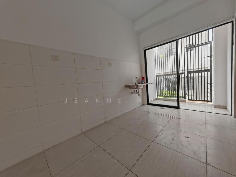Townhouse for Sale in 16 Sierra (Puchong) - Jeanne Hor - Kitchen - PropertyGuru.com.my