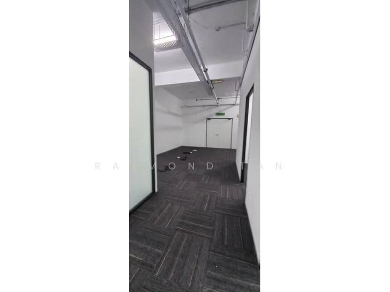 Pejabat untuk Disewa di Bandar Damansara Perdana (Damansara Perdana) - Raymond Tan - Corridor - PropertyGuru.com.my