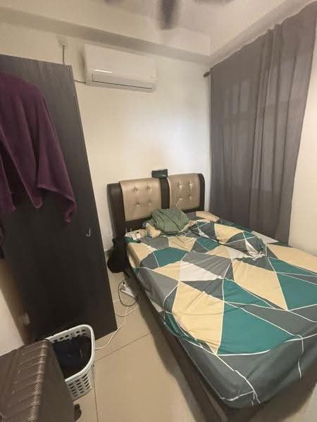 Kediaman Servis untuk Dijual di D'Putra Suites - John Sia - Bedroom - PropertyGuru.com.my