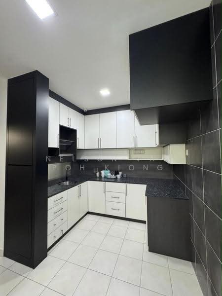 Rumah Teres 2-Tingkat untuk Dijual di Setia Tropika (Johor Bahru) - Nelson Tan Poh Kiong - Kitchen - PropertyGuru.com.my