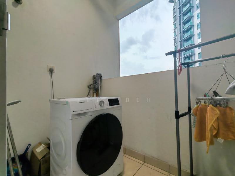 Kondominium untuk Disewa di The Vyne - Jeff Beh - Balcony - PropertyGuru.com.my